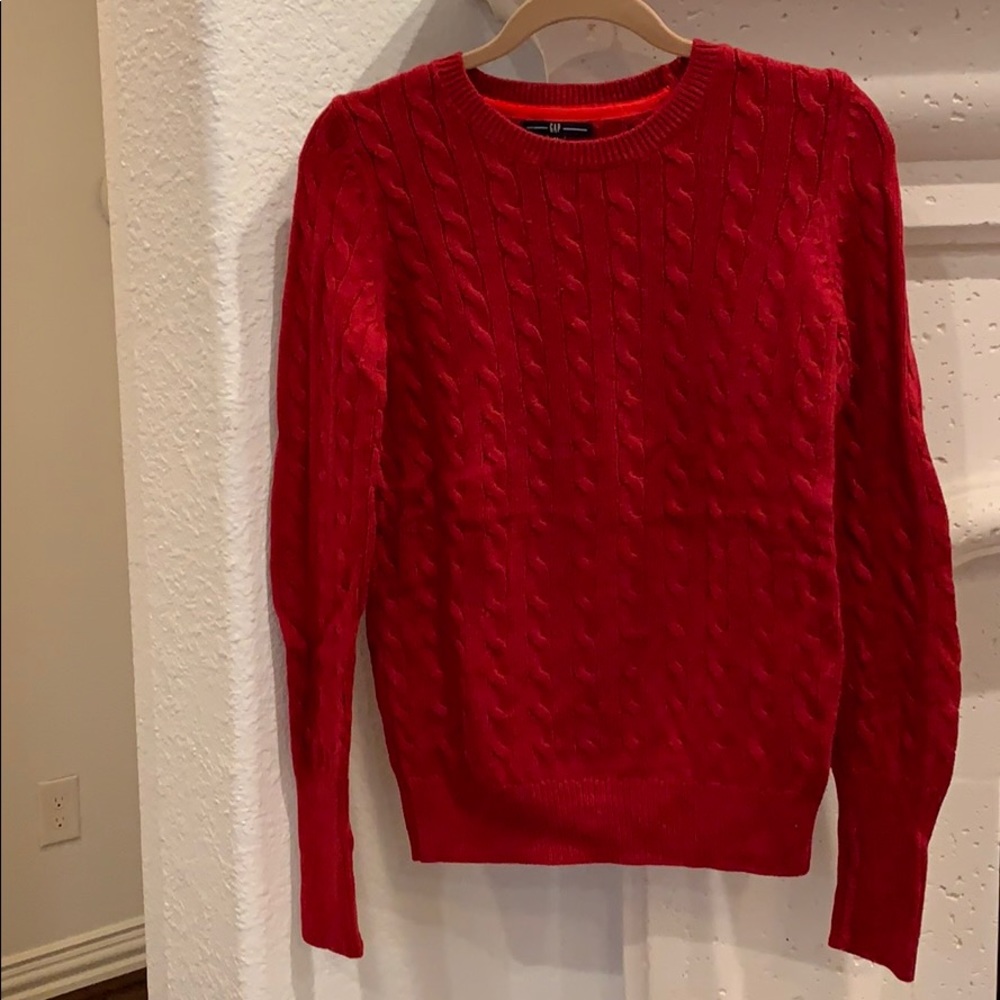 Gap cable knit sweater size M
